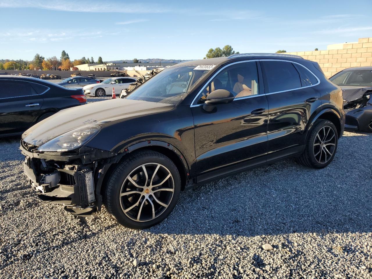 2019 PORSCHE CAYENNE