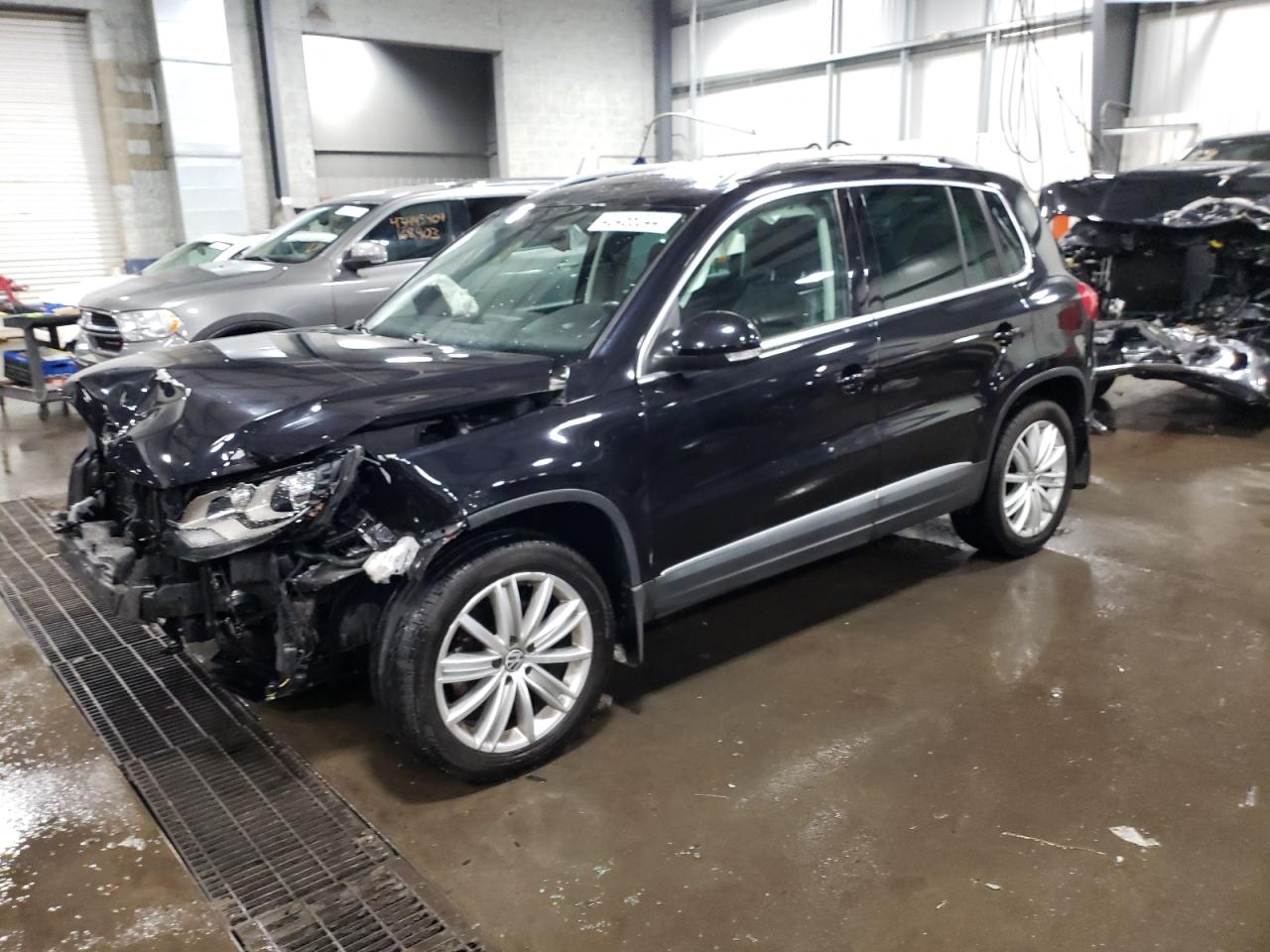 2016 VOLKSWAGEN TIGUAN S