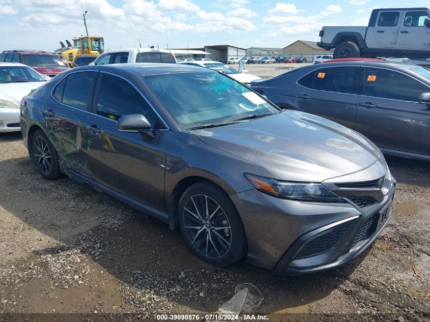 2024 TOYOTA CAMRY SE