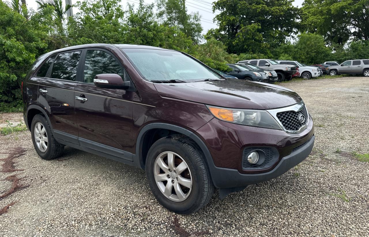 2013 KIA SORENTO LX