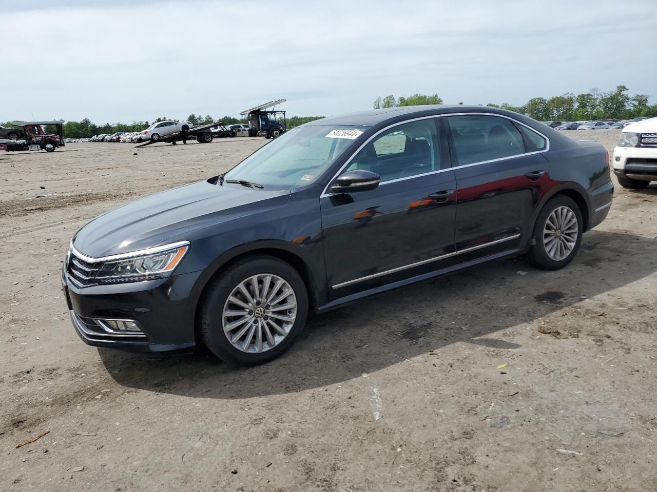 2017 VOLKSWAGEN PASSAT SE