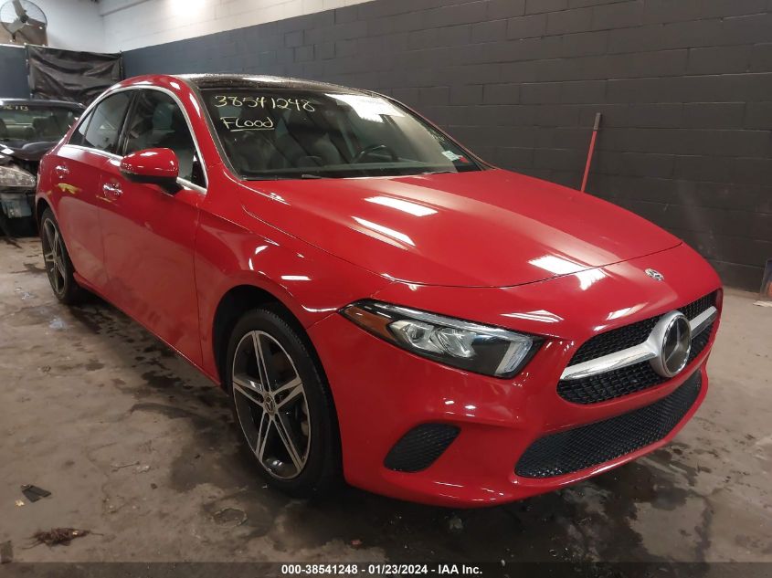 2019 MERCEDES-BENZ A 220 4MATIC