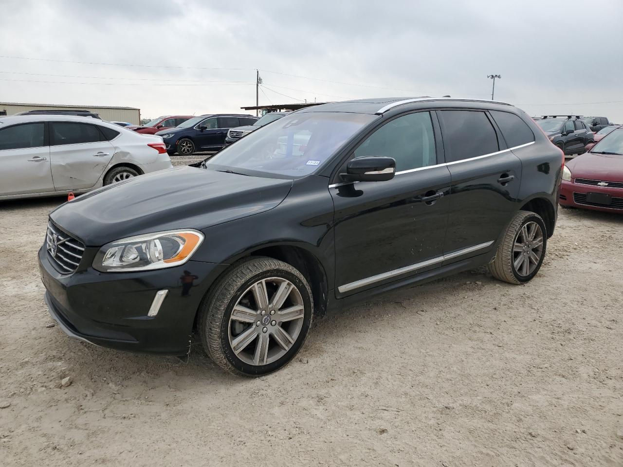 2017 VOLVO XC60 T5 INSCRIPTION