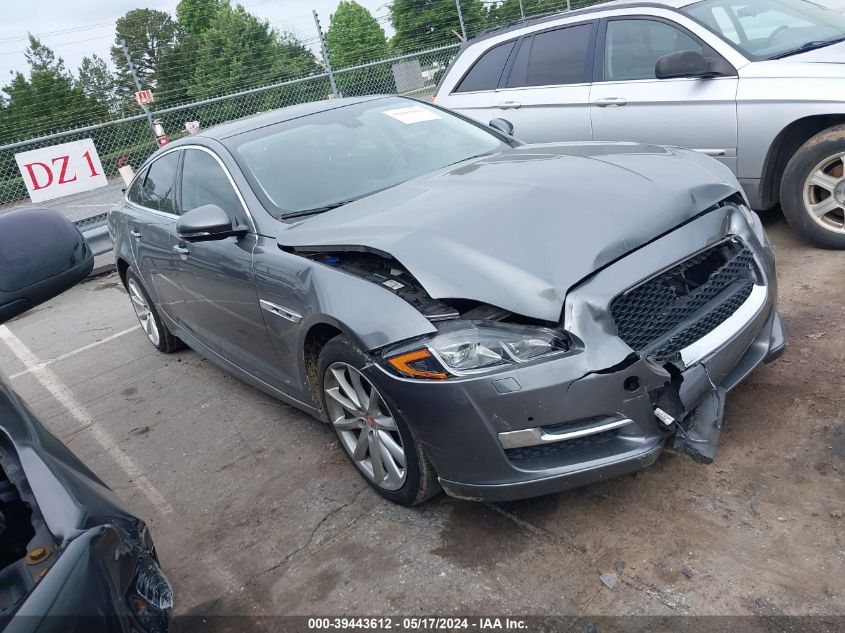 2016 JAGUAR XJ R-SPORT