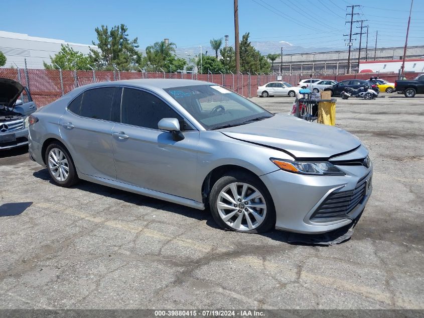 2022 TOYOTA CAMRY LE