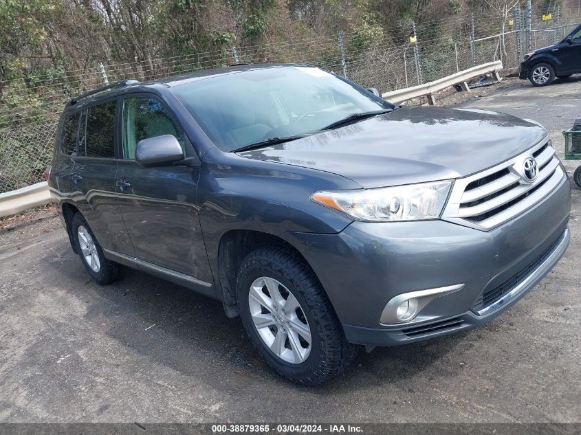 2011 TOYOTA HIGHLANDER