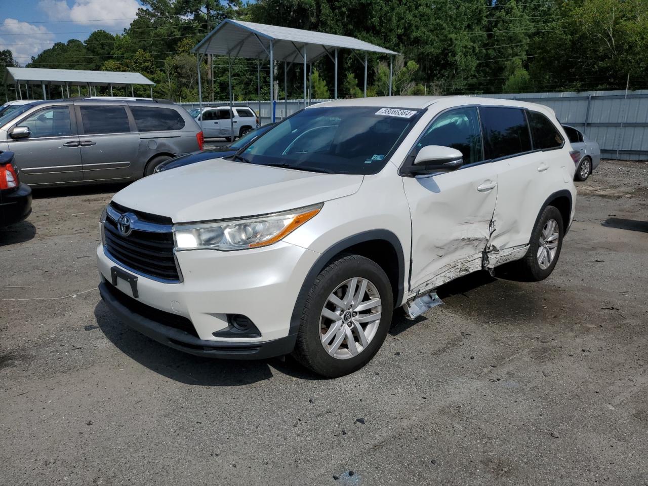 2016 TOYOTA HIGHLANDER LE