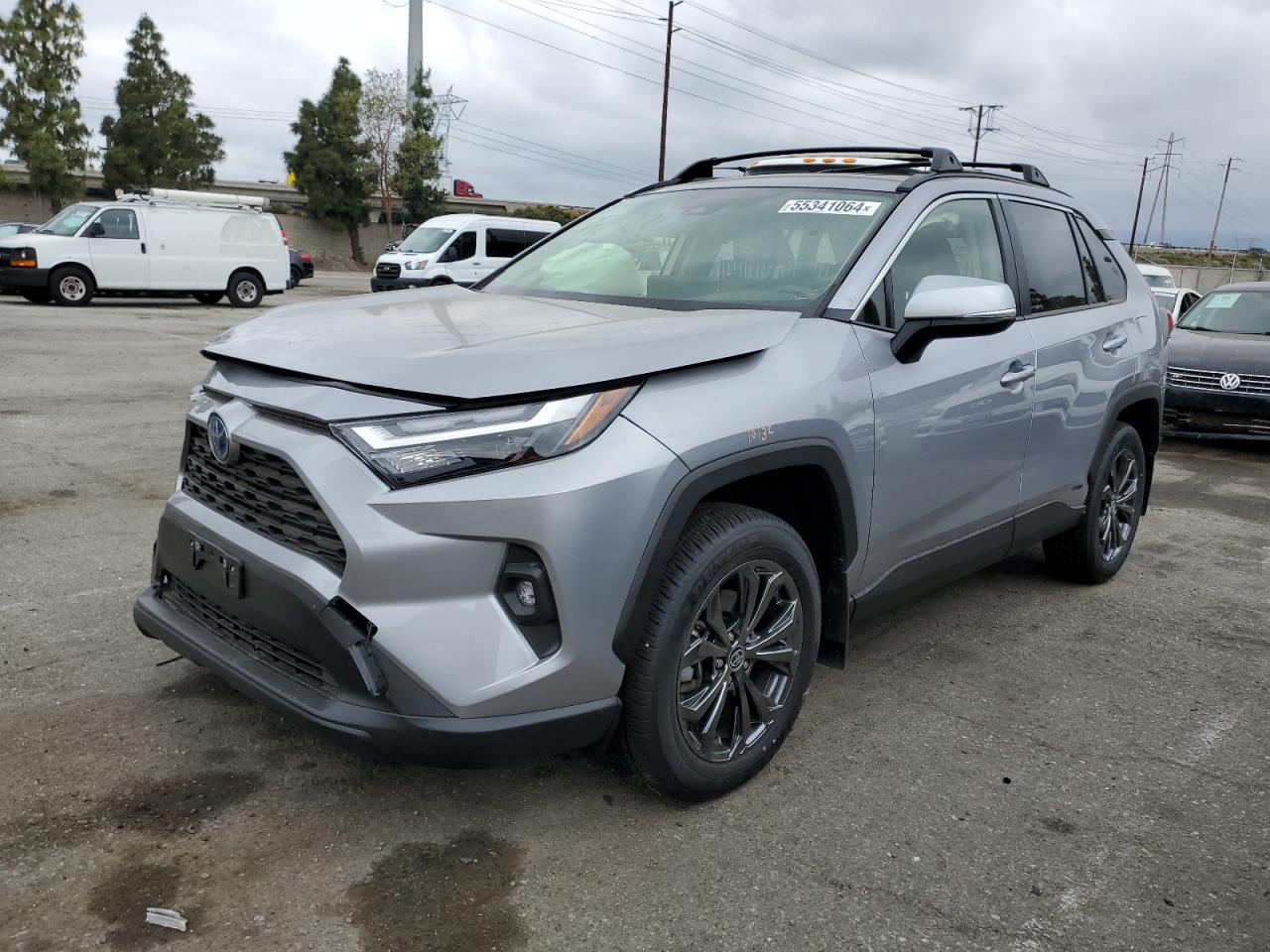 2024 TOYOTA RAV4 XLE PREMIUM