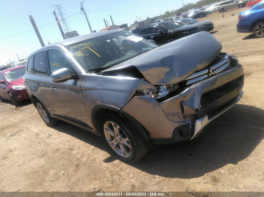 2015 MITSUBISHI OUTLANDER SE