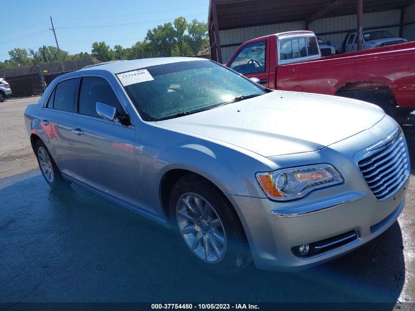 2013 CHRYSLER 300C