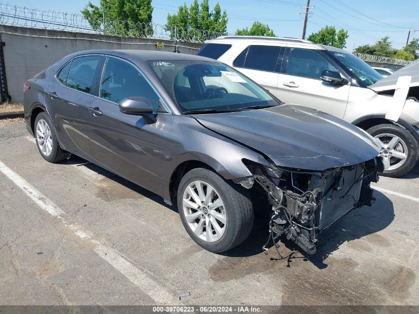 2019 TOYOTA CAMRY LE