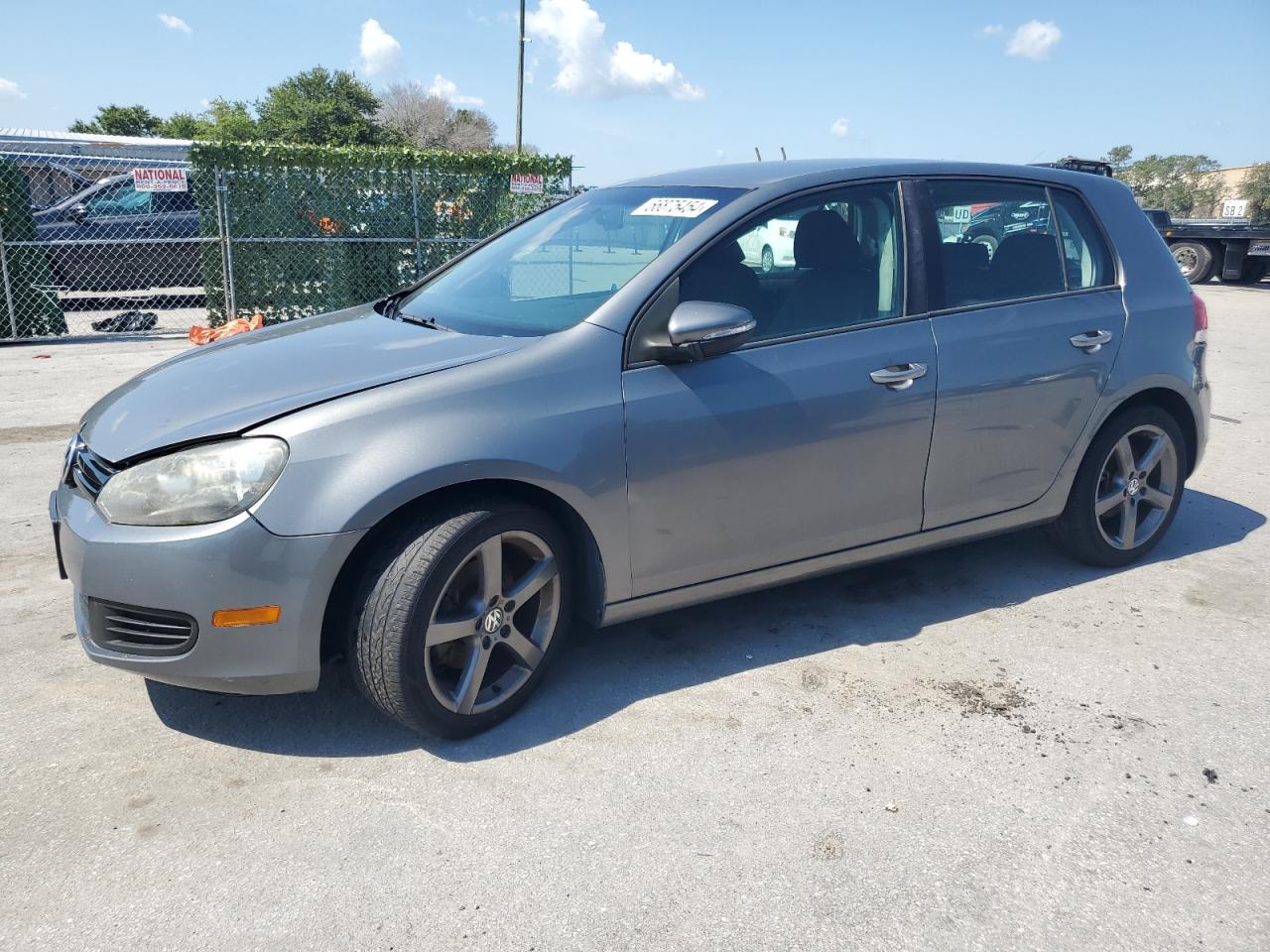 2011 VOLKSWAGEN GOLF