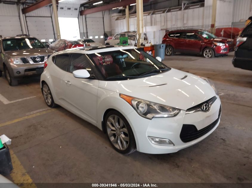 2012 HYUNDAI VELOSTER BASE W/RED/BLACK