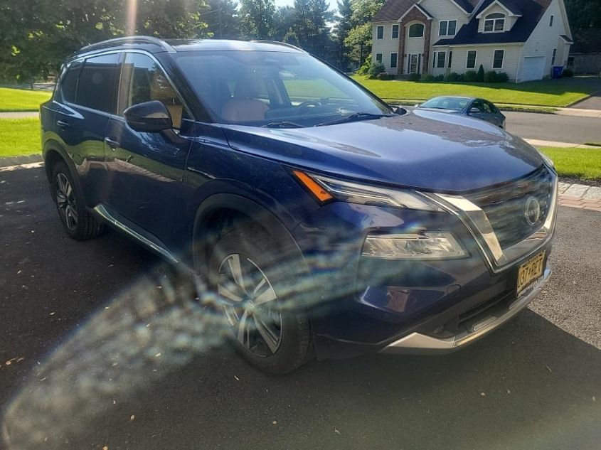 2022 NISSAN ROGUE PLATINUM