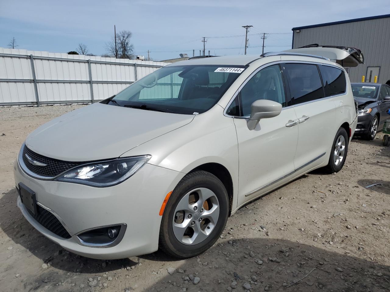 2017 CHRYSLER PACIFICA TOURING L PLUS