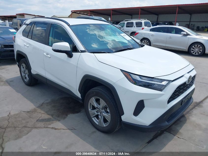 2023 TOYOTA RAV4 XLE