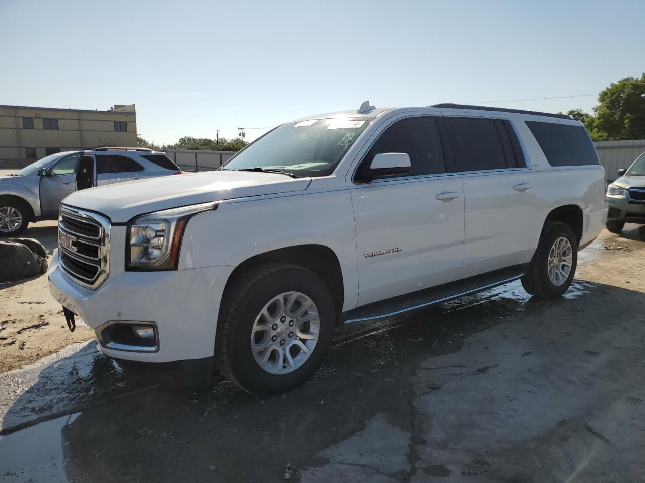 2017 GMC YUKON XL C1500 SLT